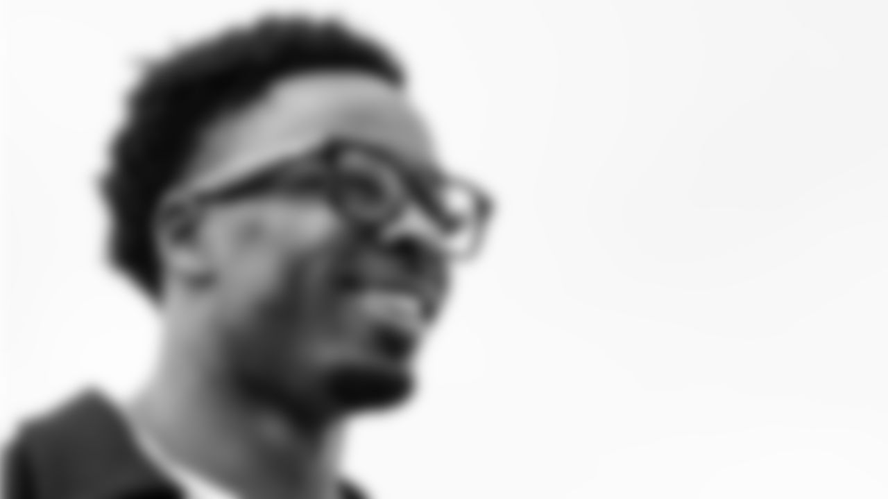 Cornerback Darrell Baker Jr. #39 of the Tennessee Titans during the travel day at the Nashville International Airport on December 06, 2025 in Nashville, TN. Photo by Jessie Roger/Tennessee Titans