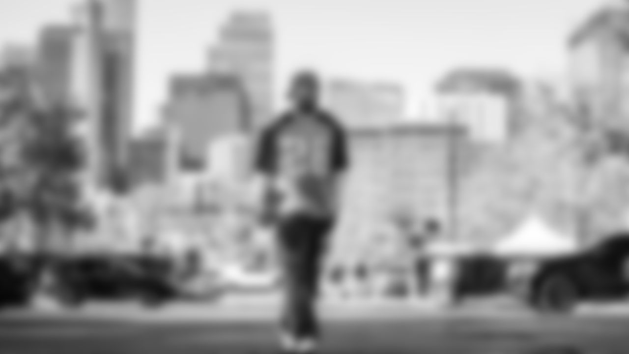 The Tennessee Titans and the Seattle Seahawks compete at Nissan Stadium on November 23, 2025 in Nashville, TN. Photo By Donald Page/Tennessee Titans