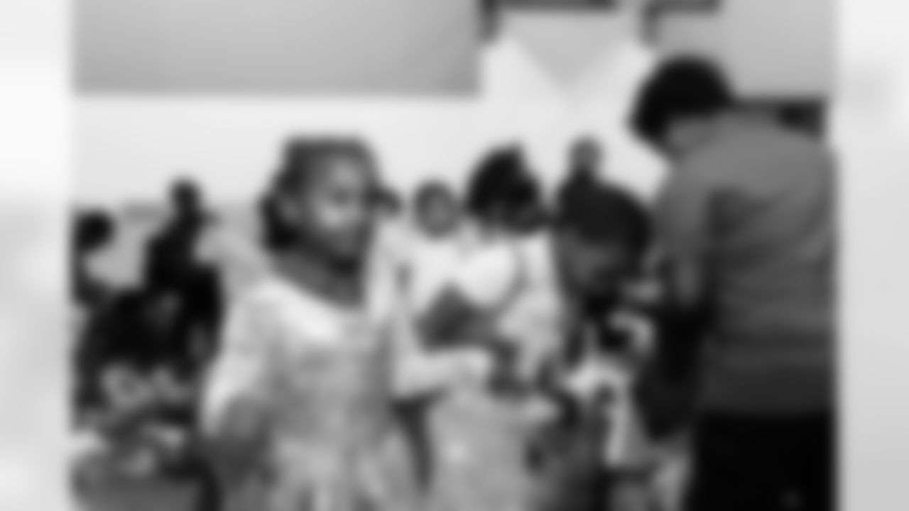 Defensive end Sebastian Joseph-Day #69 of the Tennessee Titans partners with Backfield In Motion to throw a Halloween Party for youth at Amqui Elementary School on October 21, 2025 in Nashville, TN. Photo By Jessie Rogers/Tennessee Titans