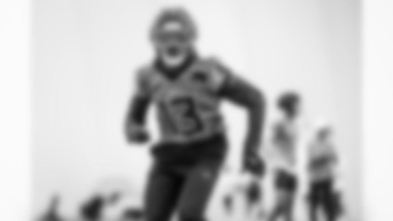 Wide receiver Hal Presley III #81 of the Tennessee Titans during practice in the bubble at the Ascension Saint Thomas Sports Park on October 29, 2025 in Nashville, TN. Photo By Donald Page/Tennessee Titans