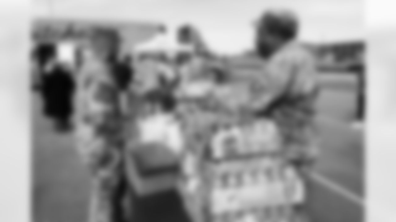 Salute to Service Tailgate on November 13, 2025 in Nashville, TN. Photo By Beau Brune/Tennessee Titans