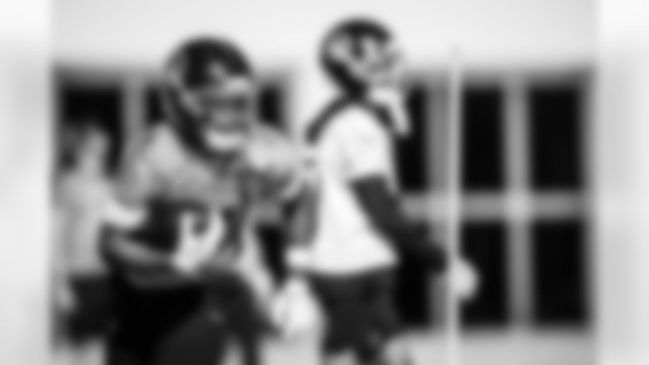 Wide receiver Bryce Oliver #80 of the Tennessee Titans during practice at the Ascension Saint Thomas Sports Park on January 1, 2026 in Nashville, TN. Photo By Jessie Rogers/Tennessee Titans