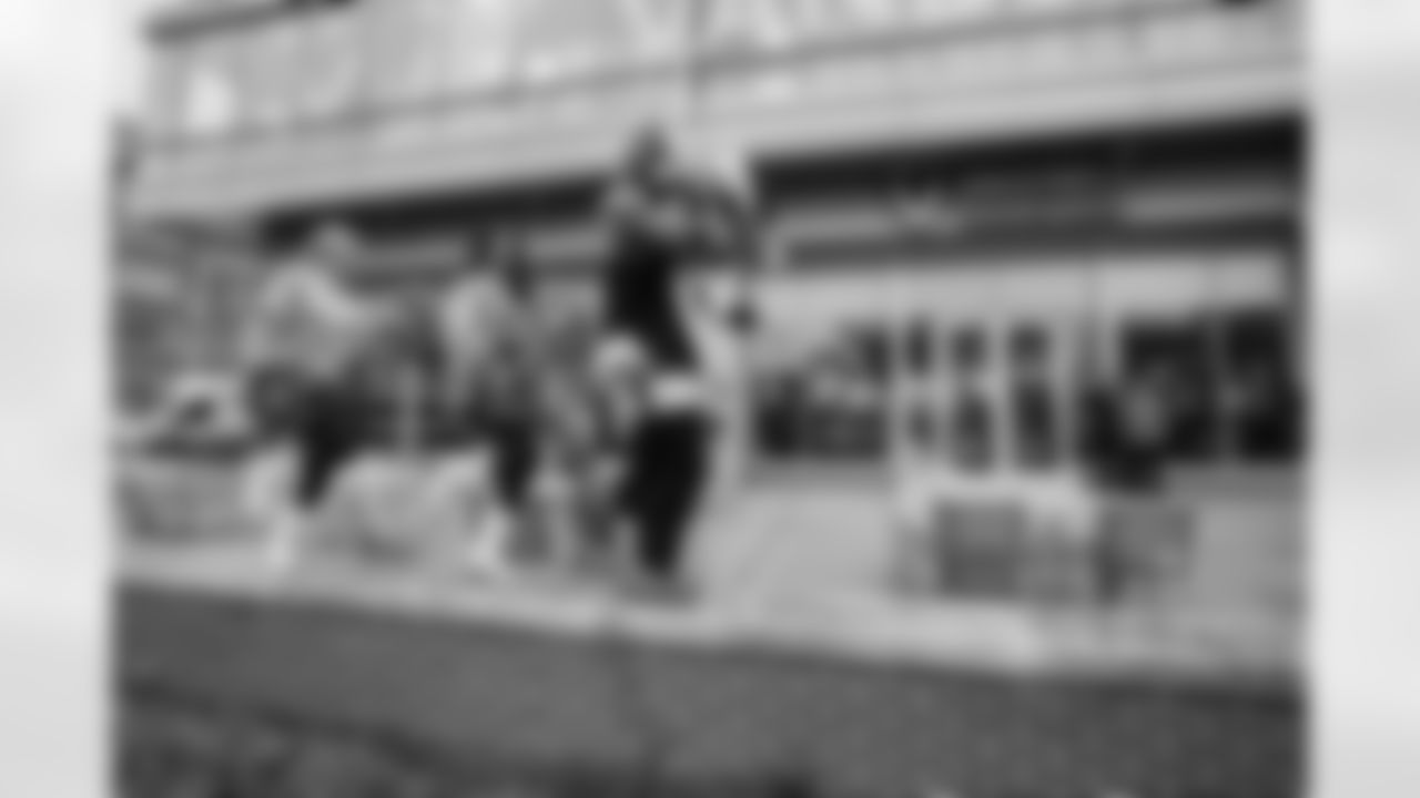 Titan Up Friday Caravan presented by 8th & Roast onDecember 05, 2025 in Nashville, TN. Photo By Beau Brune/Tennessee Titans