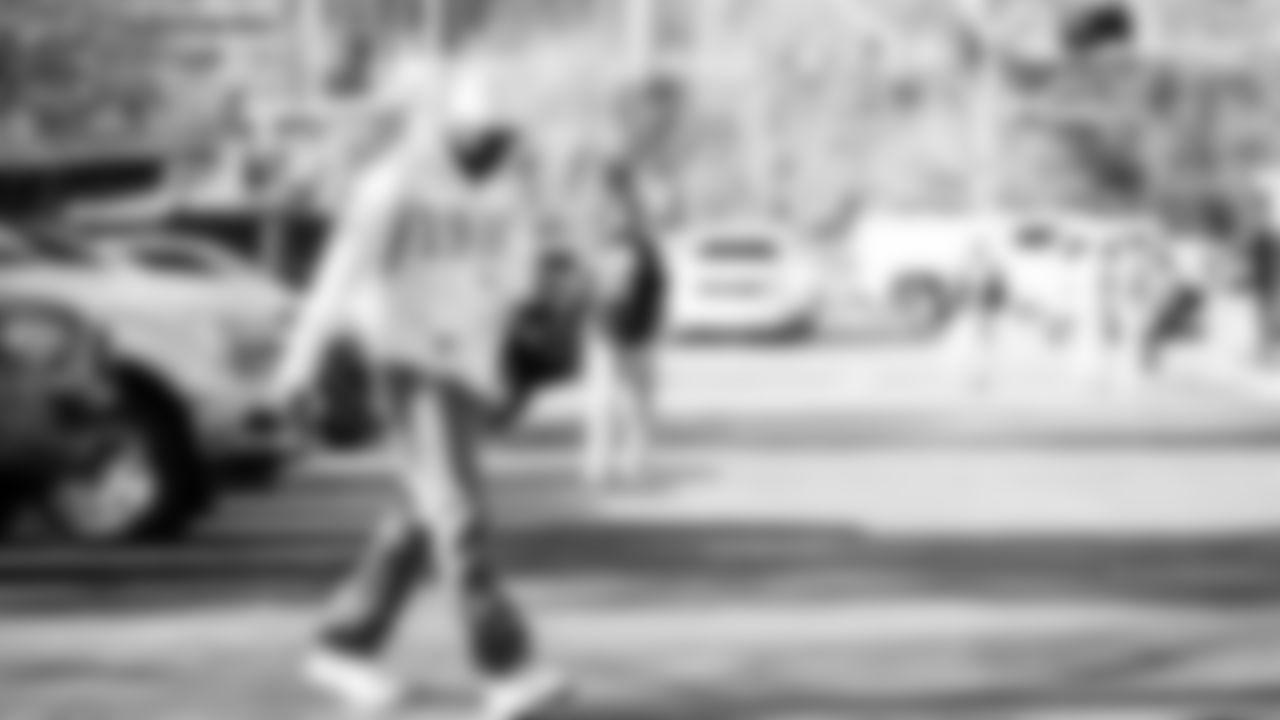 The Tennessee Titans and the Kansas City Chiefs compete at Nissan Stadium on December 21, 2025 in Nashville, TN. Photo By Donald Page/Tennessee Titans