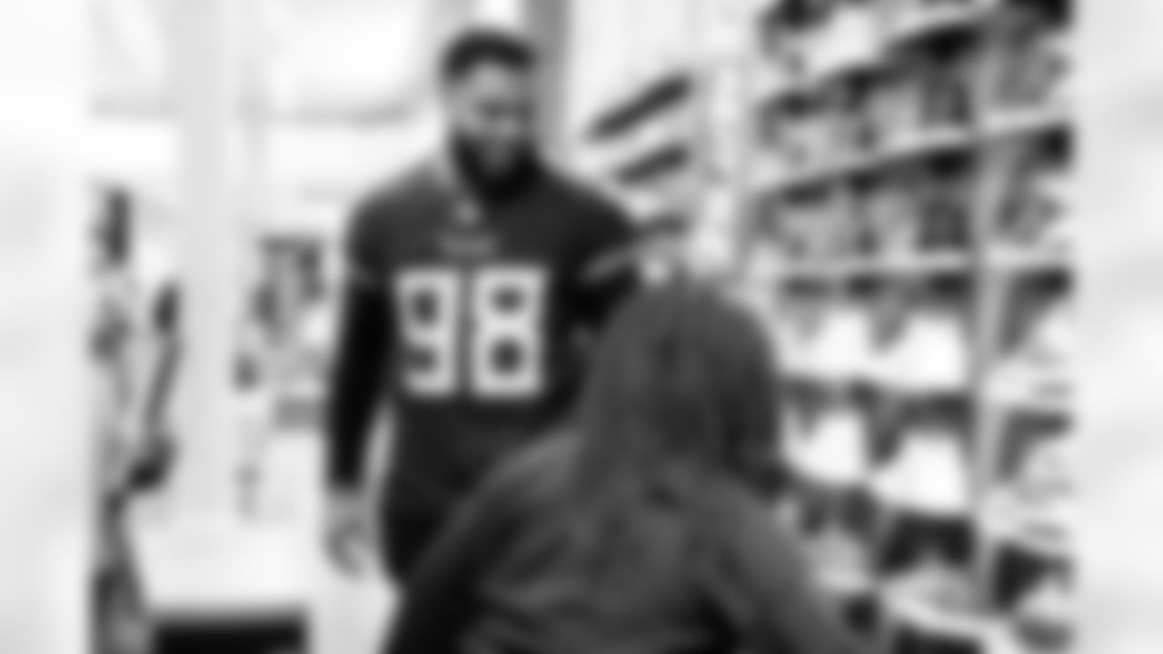 Defensive lineman Jeffery Simmons #98 of the Tennessee Titans partners with Big Brothers Big Sisters of Middle Tennessee to take 9th and 10th graders shopping at JD Sports on December 10, 2024 in Nashville, TN. Photo By Donald Page/Tennessee Titans