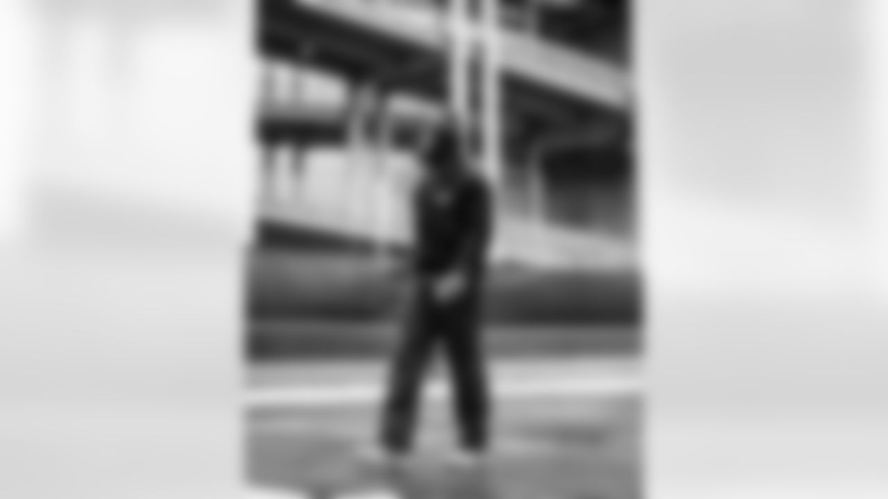 The Tennessee Titans and the Los Angeles Chargers compete at Nissan Stadium on November 02, 2025 in Nashville, TN. Photo B Donald Page/Tennessee Titans