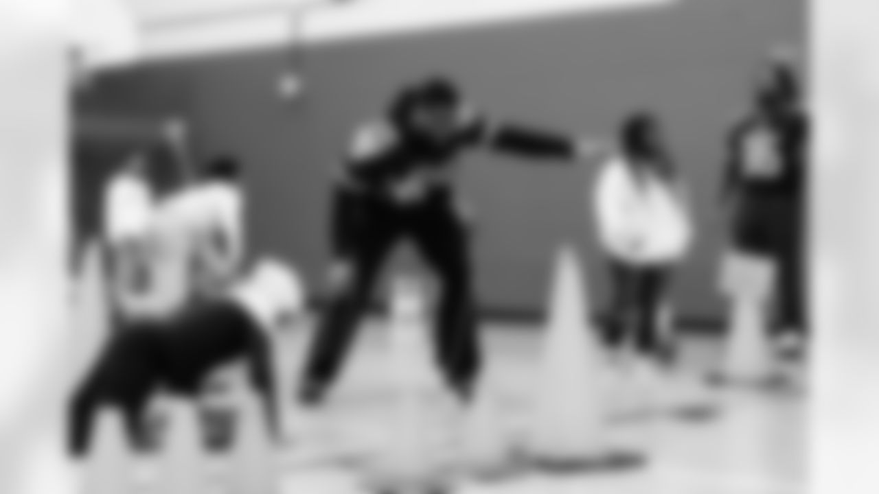 Take A Titan To School hosted at Park Avenue Elementary School on December 16, 2025 in Nashville, TN. Photo By Jessie Rogers/Tennessee Titans