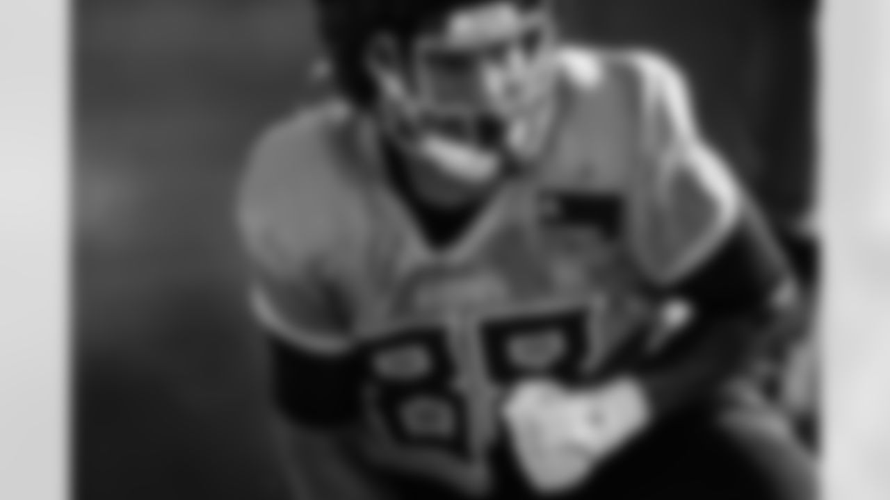 Tight end David Martin-Robinson #88 of the Tennessee Titans during practice at the Ascension Saint Thomas Sports Park on December 11, 2025 in Nashville, TN. Photo By Jessie Rogers/Tennessee Titans