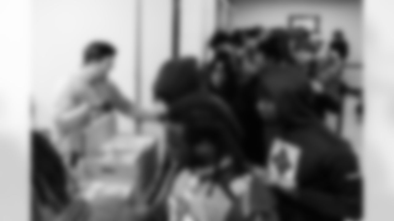 Community Tuesdays on October 28, 2025 at James Lawson High School in Nashville, TN. Photo By Beau Brune/Tennessee Titans