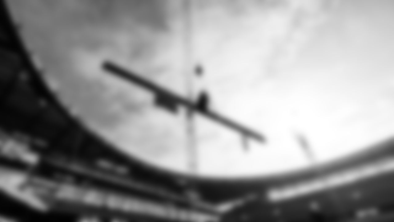 The New Nissan Stadium steel topping out ceremony takes place on November 21, 2025 in Nashville, TN. Photo By Donald Page/Tennessee Titans