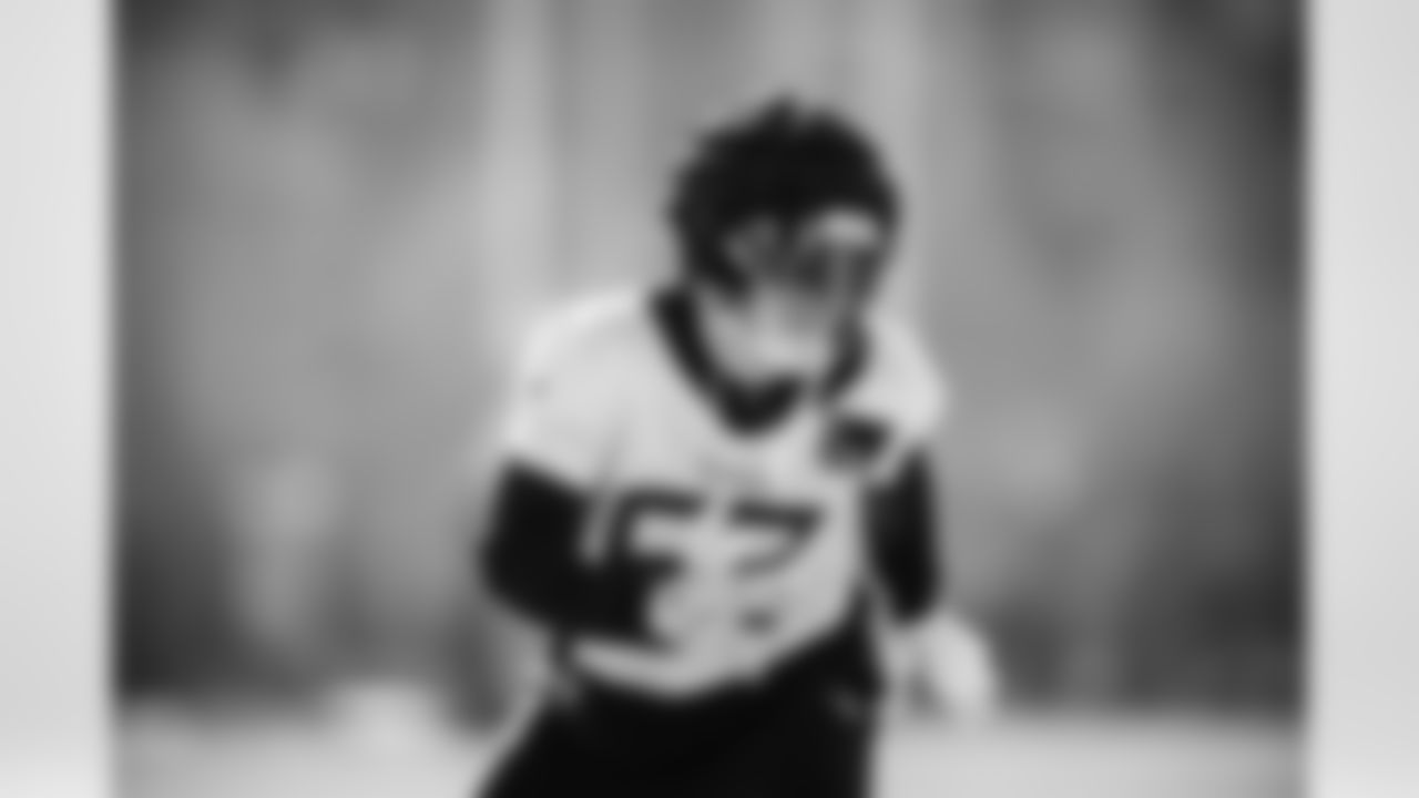 Linebacker James Williams Sr. #52 of the Tennessee Titans during practice at the Ascension Saint Thomas Sports Park on December 3, 2025 in Nashville, TN. Photo By Jessie Rogers/Tennessee Titans