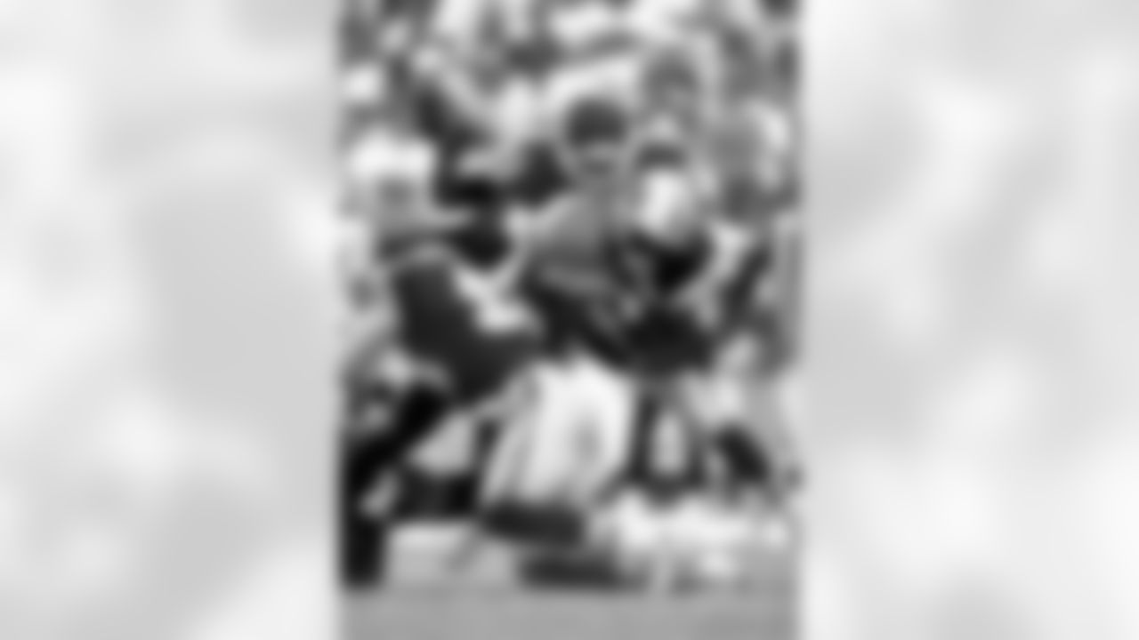 Kansas City Chiefs safety Jerome Woods (21) is seen in action during an NFL game against the Tennessee Titans, Sunday, Sept. 10, 2000, in Nashville, Tenn. (Allen Kee via AP)