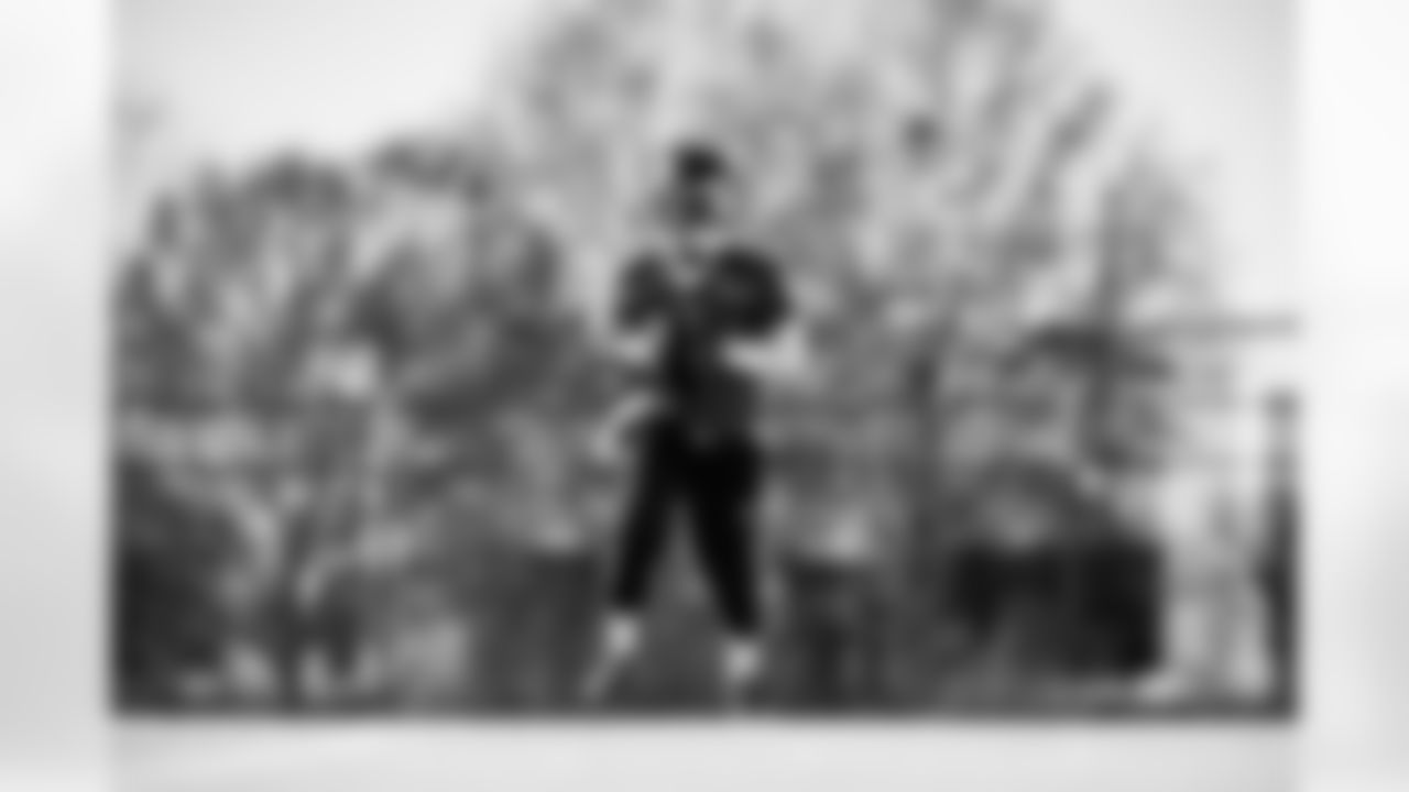 Quarterback Cam Ward #1 of the Tennessee Titans during practice at the Ascension Saint Thomas Sports Park on December 19, 2025 in Nashville, TN. Photo By Jessie Rogers/Tennessee Titans