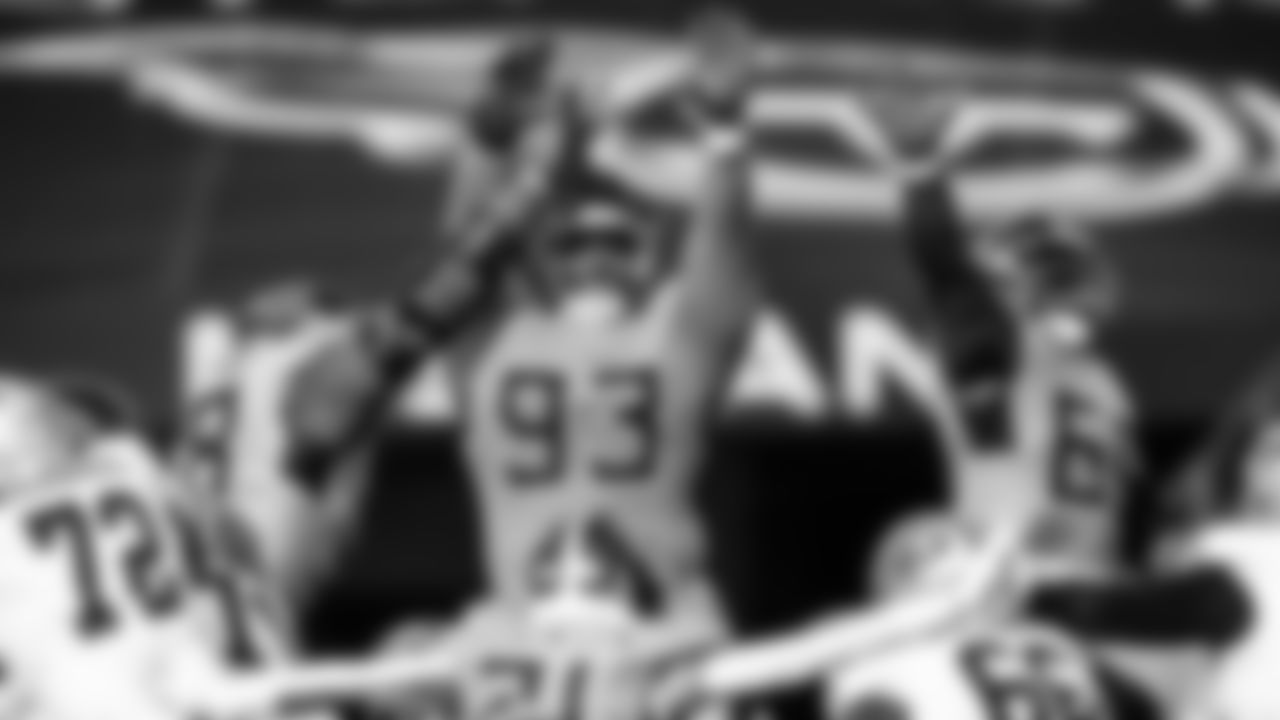 Defensive tackle Jeffery Simmons #98 of the Tennessee Titans, Defensive tackle T'Vondre Sweat #93 of the Tennessee Titans, Defensive end Sebastian Joseph-Day #69 of the Tennessee Titans during the game between the Tennessee Titans and the New Orleans Saints at Nissan Stadium on December 28, 2025 in Nashville, TN. Photo By Donald Page/Tennessee Titans