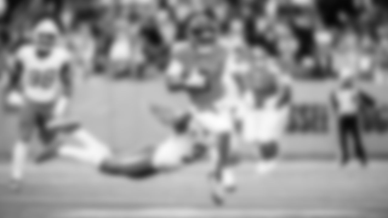 Wide receiver Elic Ayomanor #5 of the Tennessee Titans during the game between the Tennessee Titans and the Los Angeles Chargers at Nissan Stadium on November 02, 2025 in Nashville, TN. Photo By Camden Hall/Tennessee Titans