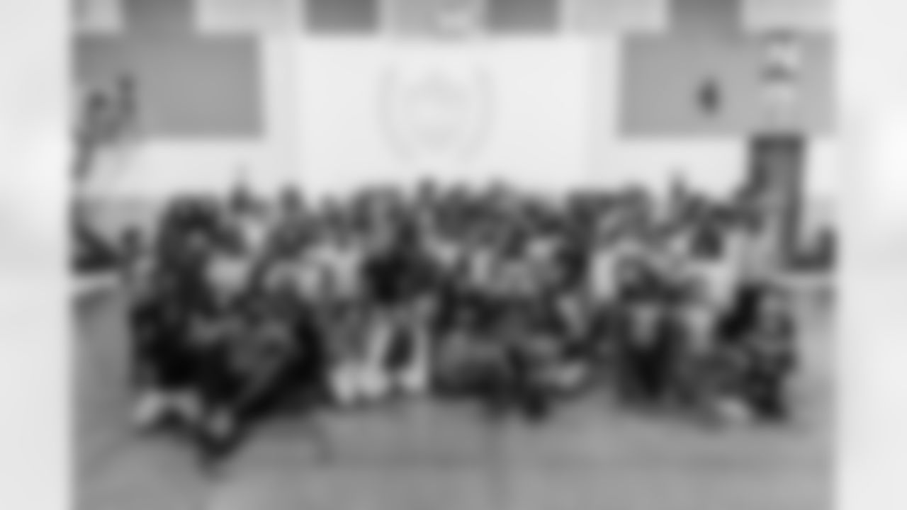 Defensive end Sebastian Joseph-Day #69 of the Tennessee Titans partners with Backfield In Motion to throw a Halloween Party for youth at Amqui Elementary School on October 21, 2025 in Nashville, TN. Photo By Jessie Rogers/Tennessee Titans