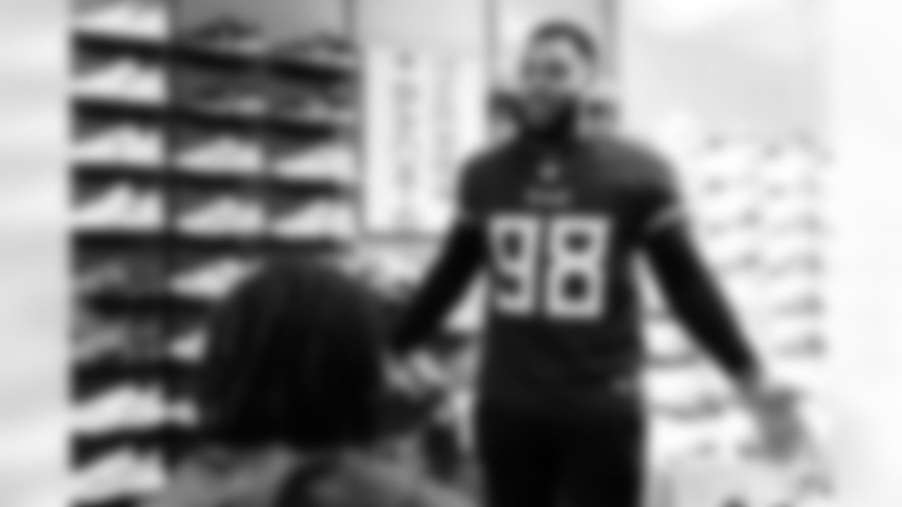 Defensive lineman Jeffery Simmons #98 of the Tennessee Titans partners with Big Brothers Big Sisters of Middle Tennessee to take 9th and 10th graders shopping at JD Sports on December 10, 2024 in Nashville, TN. Photo By Donald Page/Tennessee Titans