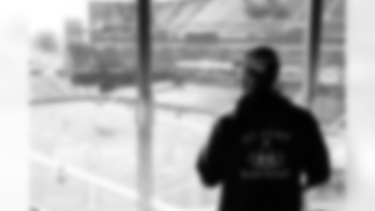 Tennessee Titans host 30 veterans from Wounded Warrior Project for a stadium tour and lunch on November 12, 2025 in Nashville, TN. Photo By Jessie Rogers/Tennessee Titans