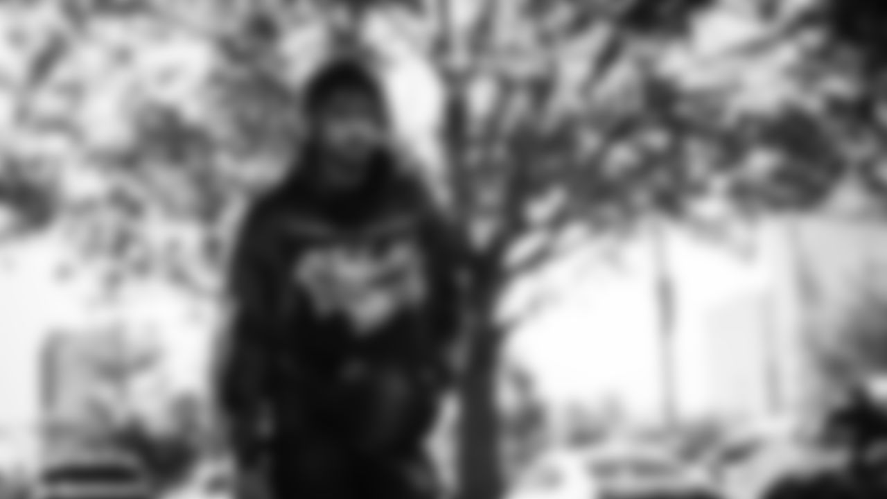 The Tennessee Titans and the Houston Texans compete at Nissan Stadium on November 16, 2025 in Nashville, TN. Photo By Donald Page/Tennessee Titans