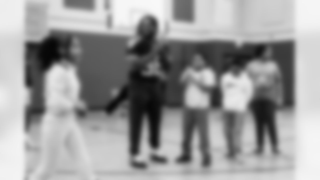 Take A Titan To School hosted at Park Avenue Elementary School on December 16, 2025 in Nashville, TN. Photo By Jessie Rogers/Tennessee Titans