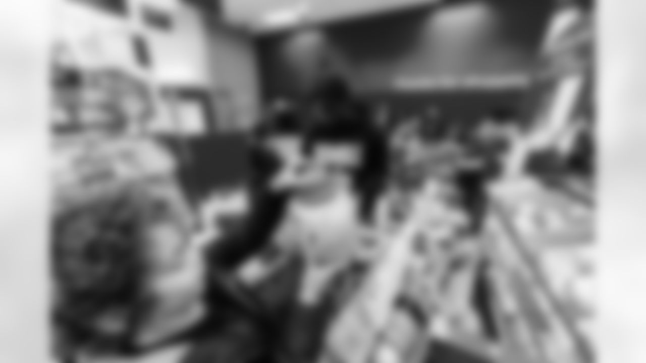 Quarterback Cam Ward #1 of the Tennessee Titans partners with Preston Taylor Ministries to take 8 kids holiday shopping on December 16, 2025 in Nashville, TN. Photo By Jessie Rogers/Tennessee Titans