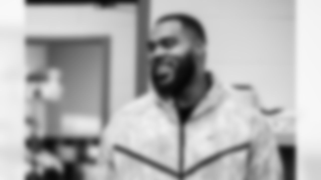 Jeffery Simmons Sack Campaign Check Donation on January 21, 2026 in Nashville, TN. Photo By Beau Brune/Tennessee Titans