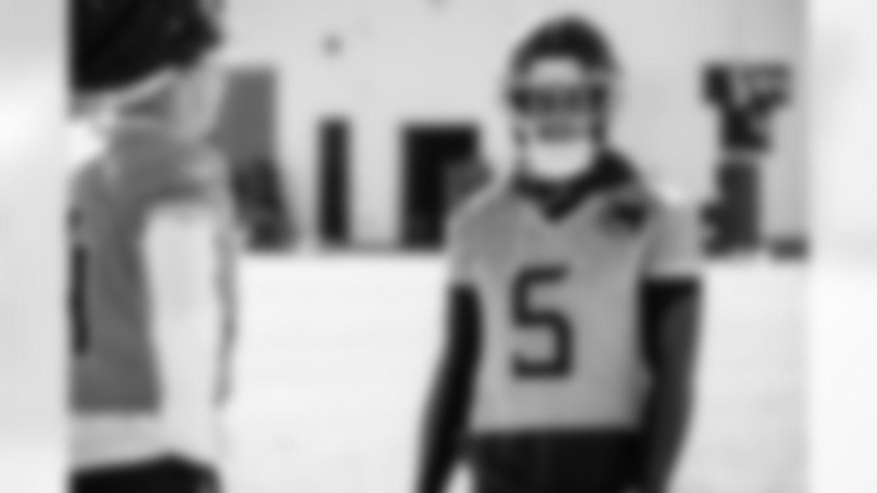 Wide receiver Elic Ayomanor #5 of the Tennessee Titans during practice at the Ascension Saint Thomas Sports Park on November 27, 2025 in Nashville, TN. Photo By Donald Page/Tennessee Titans