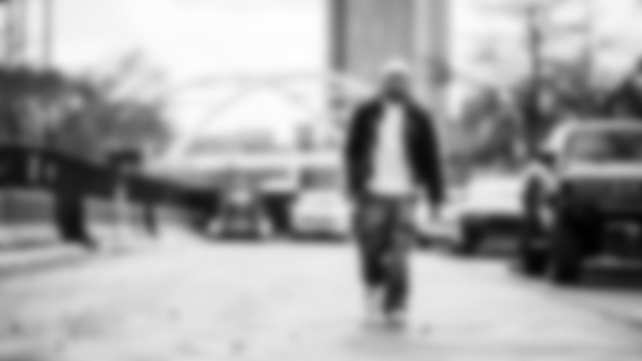 The Tennessee Titans and the New Orleans Saints compete at Nissan Stadium on December 28, 2025 in Nashville, TN. Photo By Donald PageTennessee Titans