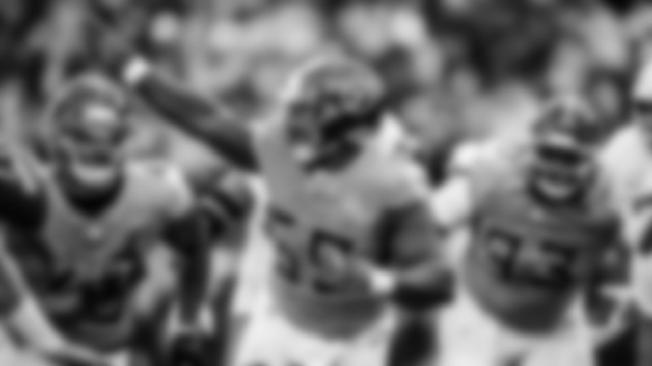 The Tennessee Titans and the Los Angeles Chargers compete at Nissan Stadium on November 02, 2025 in Nashville, TN. Photo B Jessie Rogers/Tennessee Titans