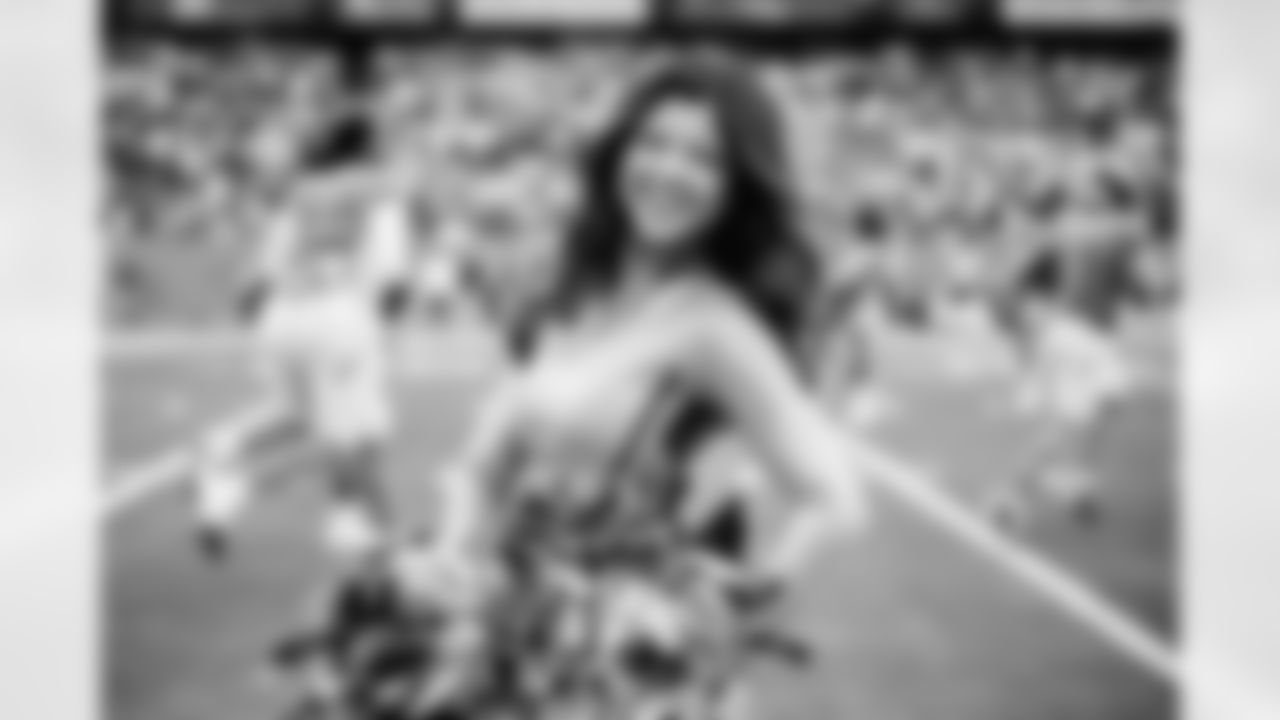 Tennessee Titans Cheerleaders before the game between the Tennessee Titans and the New Orleans Saints at Nissan Stadium on December 28, 2025 in Nashville, TN. Photo By Kaitlyn Hungerford/Tennessee Titans