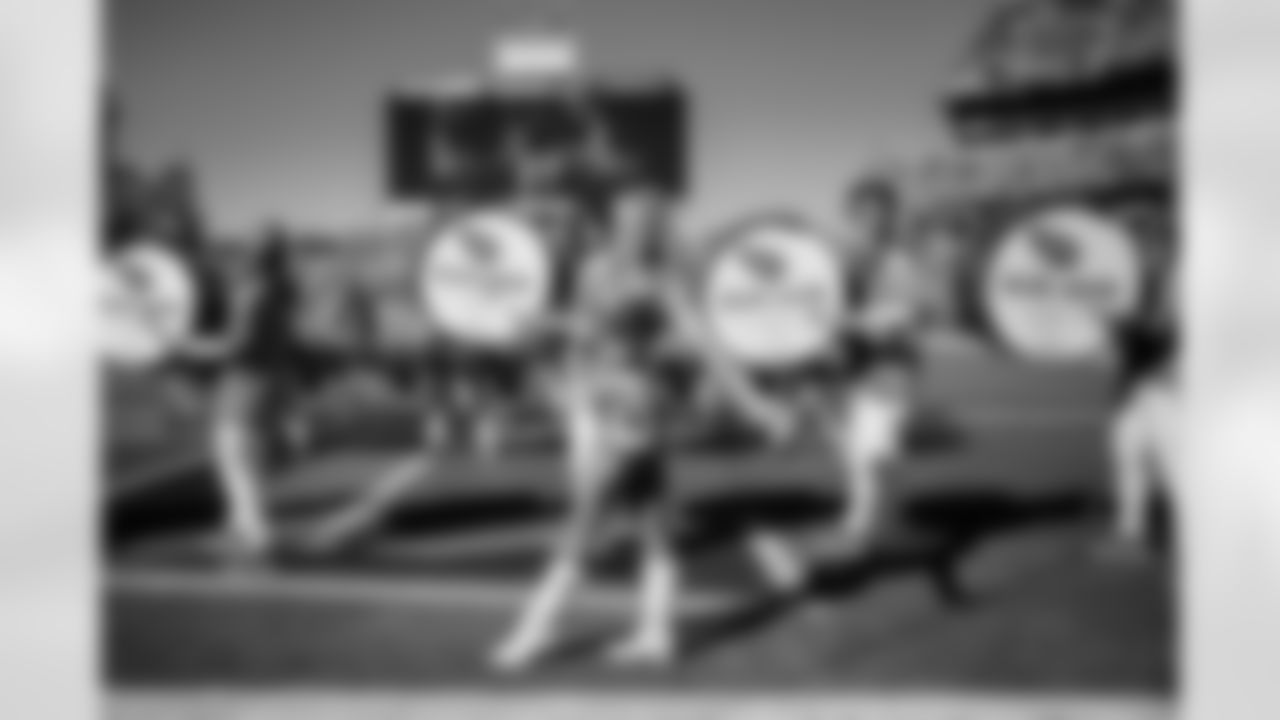 Tennessee Titans Blue Crew performing during the game between the Tennessee Titans and the Houston Texans at Nissan Stadium on November 16, 2025 in Nashville, TN. Photo By Kaitlyn Hungerford/Tennessee Titans