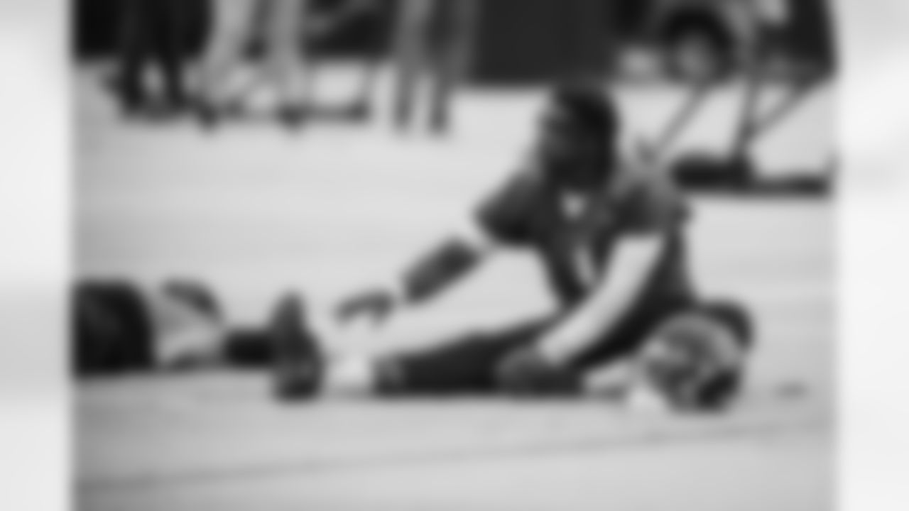 Quarterback Cam Ward #1 of the Tennessee Titans during practice at the Ascension Saint Thomas Sports Park on December 24, 2025 in Nashville, TN. Photo By Beau Brune/Tennessee Titans