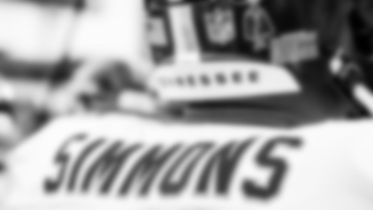 Defensive tackle Jeffery Simmons #98 of the Tennessee Titans before the game between the Tennessee Titans and the Jacksonville Jaguars at EverBank Stadium on January 04, 2026 in Jacksonville, FL. Photo By Donald Page/Tennessee Titans