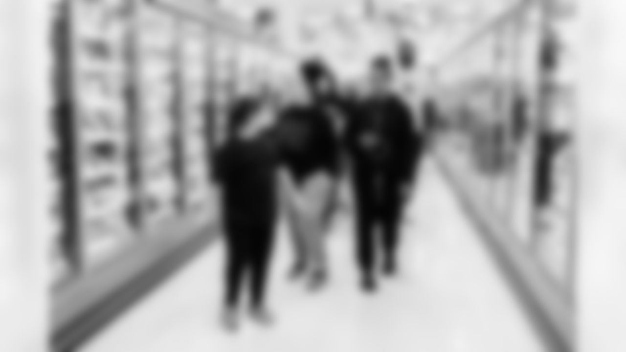 JC Latham Holiday Shopping Event on December 22, 2025 at Target in Nashville, TN. Photo By Beau Brune/Tennessee Titans