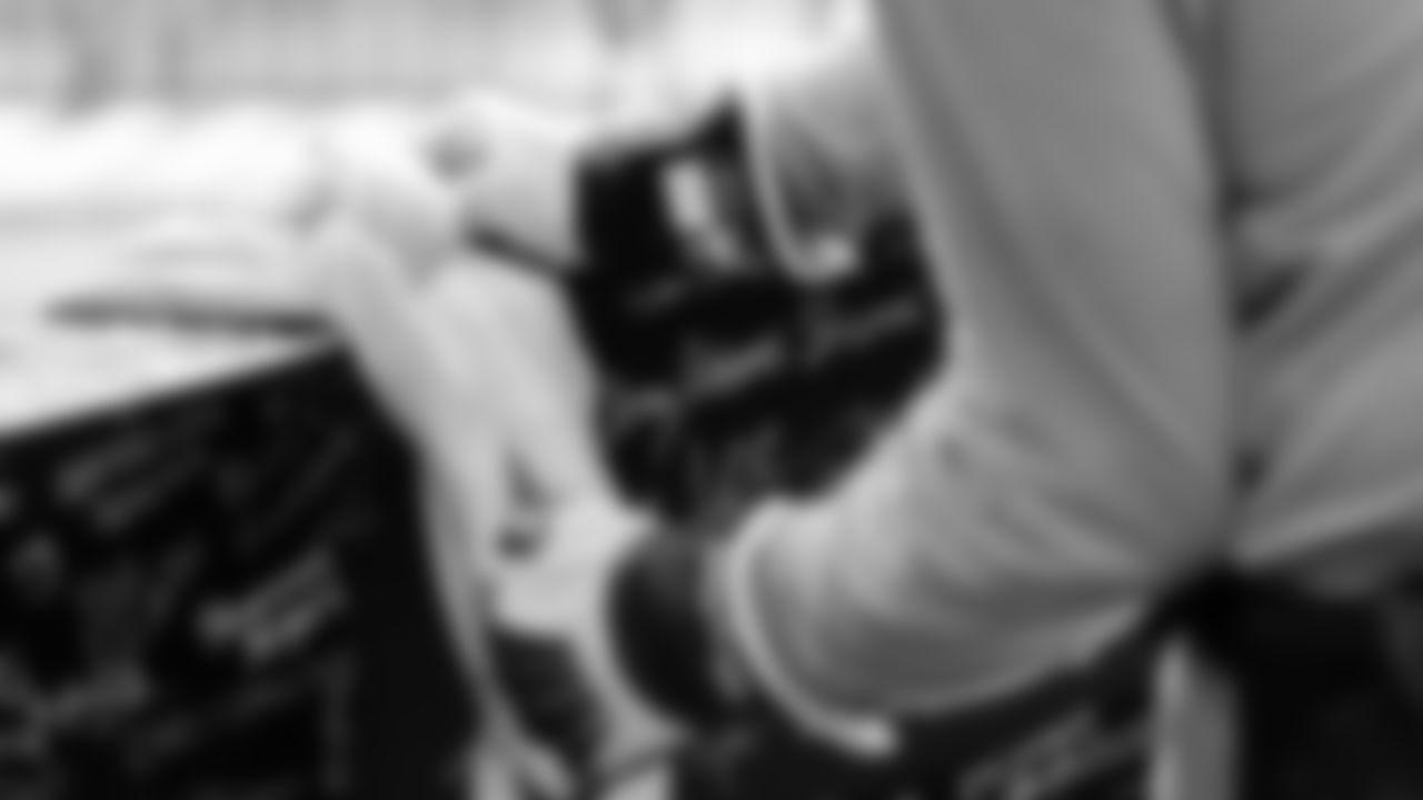 The New Nissan Stadium steel topping out ceremony takes place on November 21, 2025 in Nashville, TN. Photo By Donald Page/Tennessee Titans