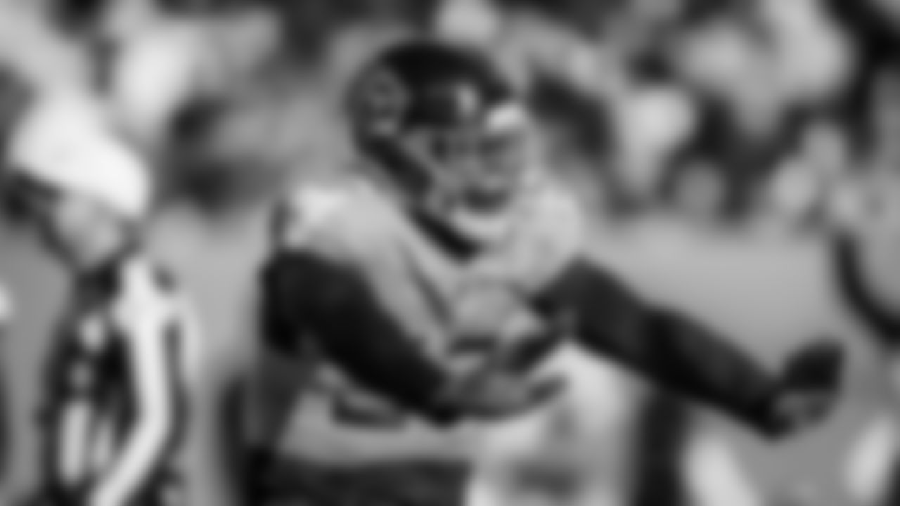 The Tennessee Titans and the Jacksonville Jaguars compete at Nissan Stadium on November 30, 2025 in Nashville, TN. Photo By Donald Page/Tennessee Titans