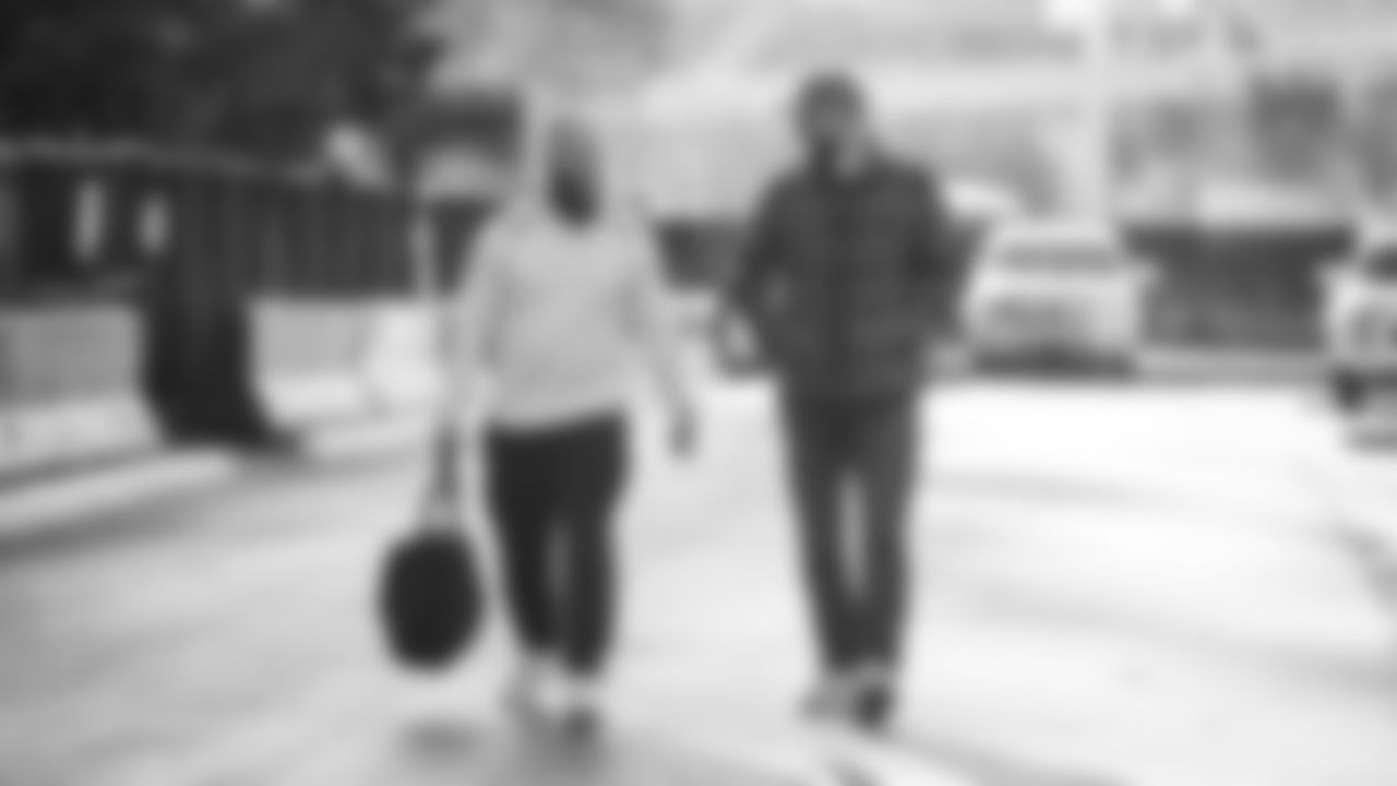 The Tennessee Titans and the Kansas City Chiefs compete at Nissan Stadium on December 21, 2025 in Nashville, TN. Photo By Donald Page/Tennessee Titans