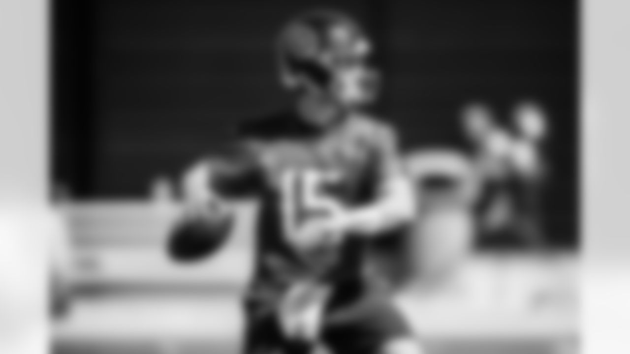 Quarterback Trevor Siemian #15 of the Tennessee Titans during practice at the Ascension Saint Thomas Sports Park on October 1, 2025 in Nashville, TN. Photo By Donald Page/Tennessee Titans