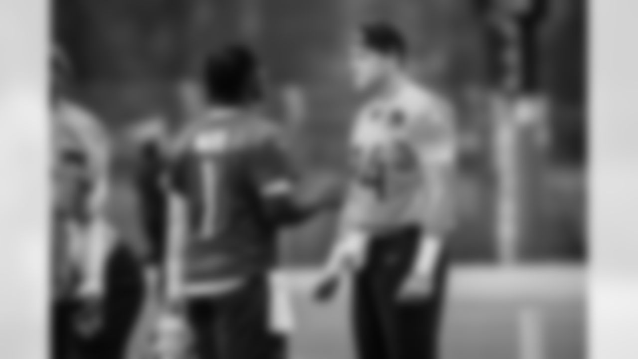 Quarterback Cam Ward #1 of the Tennessee Titans and Tight end Gunnar Helm #84 of the Tennessee Titans during practice at the Ascension Saint Thomas Sports Park on November 21, 2025 in Nashville, TN. Photo By Beau Brune/Tennessee Titans