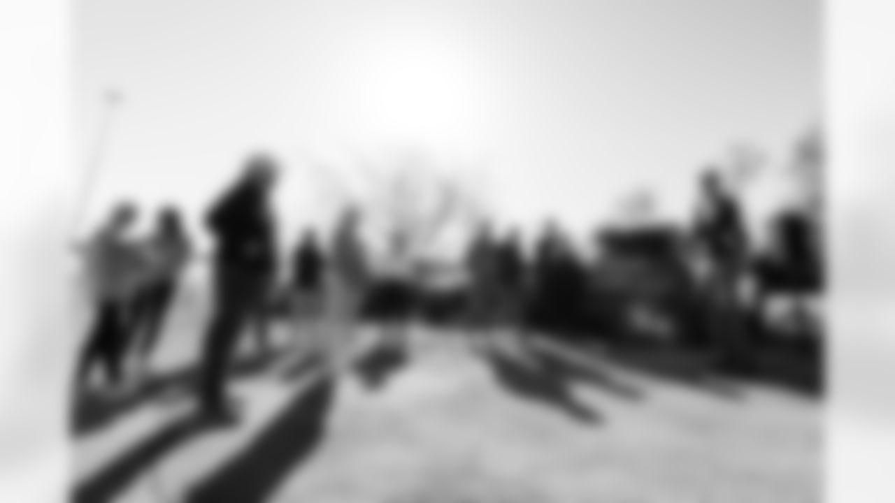 The Tennessee Titans partner with CreatiVets to help renovate a former church building to be a new art center for veterans on November 14, 2025 in Nashville, TN. Photo By Jessie Rogers/Tennessee Titans