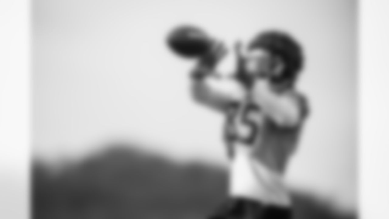 Tight end Chig Okonkwo #85 of the Tennessee Titans during practice at the Ascension Saint Thomas Sports Park on December 31, 2025 in Nashville, TN. Photo By Donald Page/Tennessee Titans