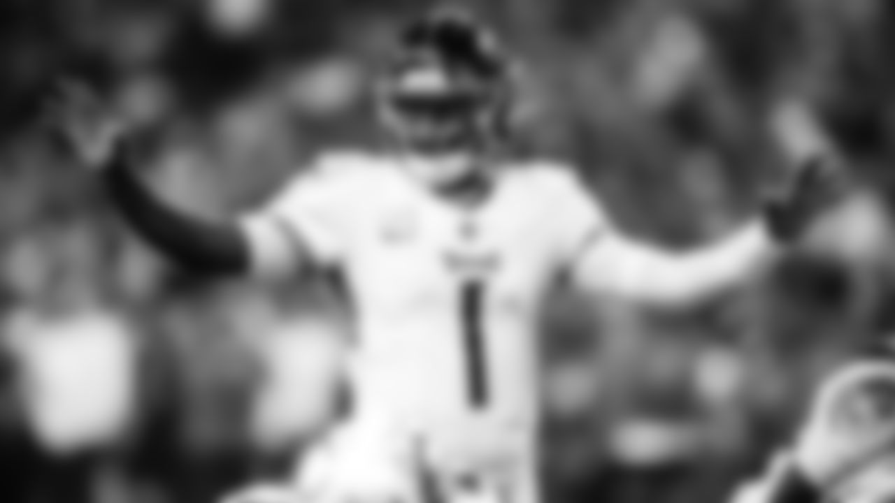 Quarterback Cam Ward #1 of the Tennessee Titans during the game between the Tennessee Titans and the Indianapolis Colts at Lucas Oil Stadium on October 26, 2025 in Indianapolis, IN. Photo By Beau Brune/Tennessee Titans