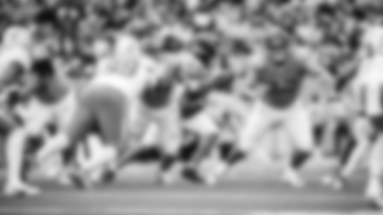 The Tennessee Titans and the Los Angeles Chargers compete at Nissan Stadium on November 02, 2025 in Nashville, TN. Photo B Jessie Rogers/Tennessee Titans