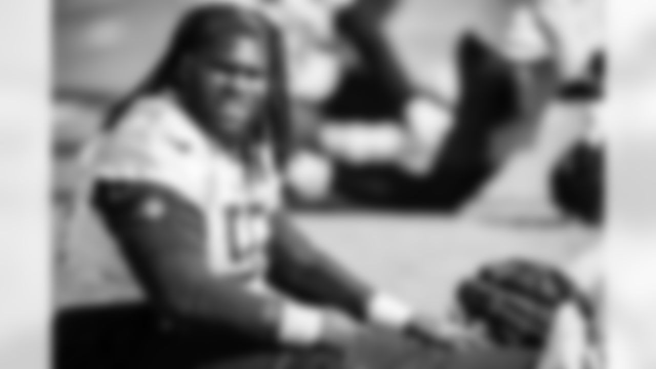 Defensive tackle T'Vondre Sweat #93 of the Tennessee Titans during practice at the Ascension Saint Thomas Sports Park on November 14, 2025 in Nashville, TN. Photo By Donald Page/Tennessee Titans