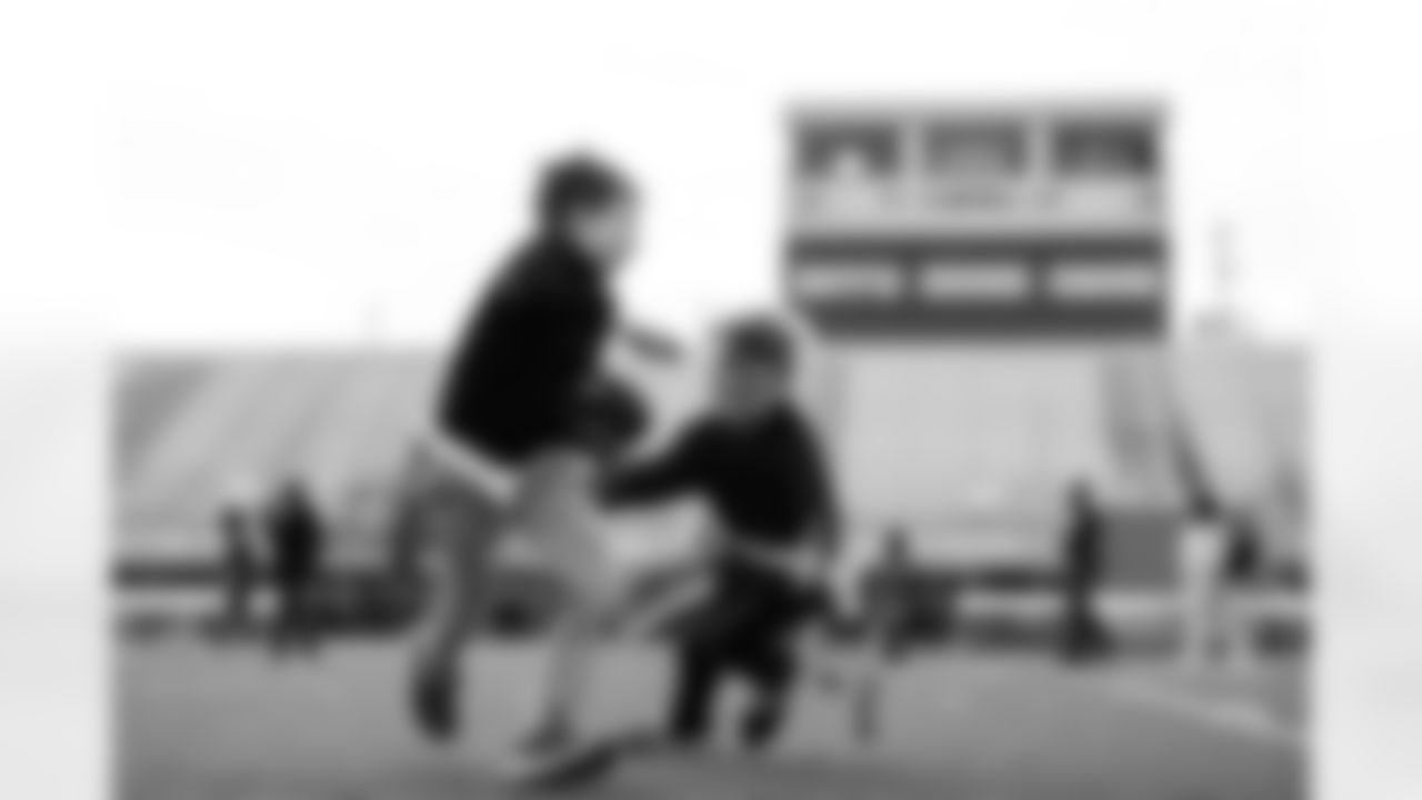 Salute to Service Field Day on November 13, 2025 in Clarksville, TN. Photo By Beau Brune/Tennessee Titans