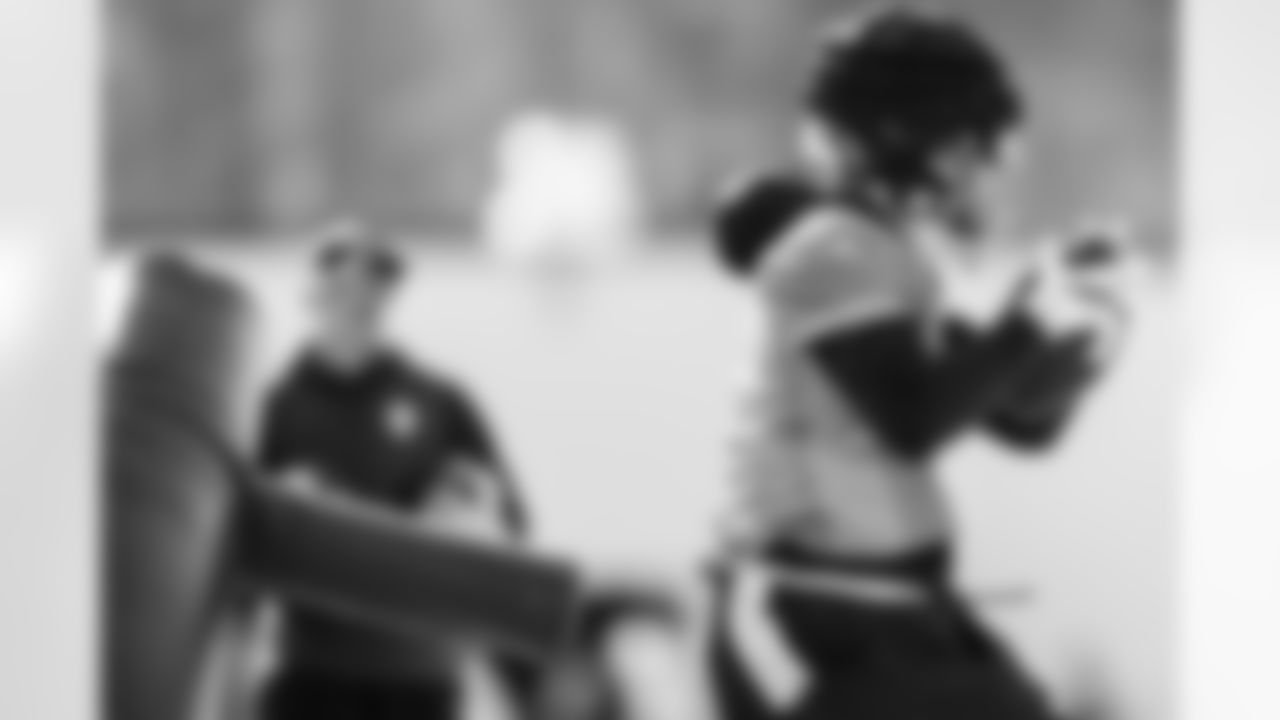 Wide receiver Chimere Dike #17 of the Tennessee Titans during practice at the Ascension Saint Thomas Sports Park on December 11, 2025 in Nashville, TN. Photo By Jessie Rogers/Tennessee Titans