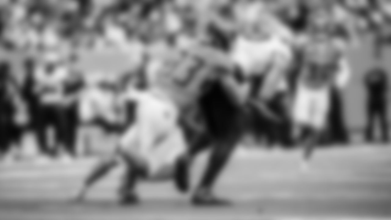 The Tennessee Titans and the New Orleans Saints compete at Nissan Stadium on December 28, 2025 in Nashville, TN. Photo By Beau BruneTennessee Titans