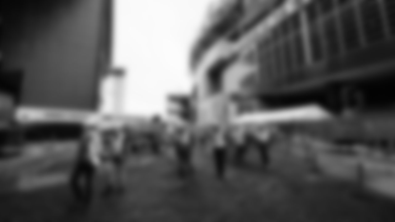 The New Nissan Stadium steel topping out ceremony takes place on November 21, 2025 in Nashville, TN. Photo By Jessie Rogers/Tennessee Titans