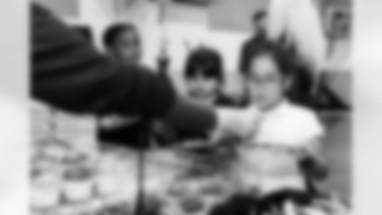 Defensive end Sebastian Joseph-Day #69 of the Tennessee Titans partners with Backfield In Motion to throw a Halloween Party for youth at Amqui Elementary School on October 21, 2025 in Nashville, TN. Photo By Jessie Rogers/Tennessee Titans