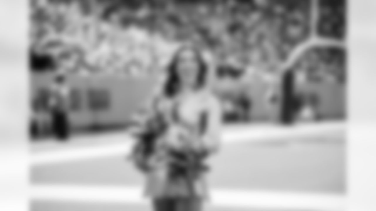 Tennessee Titans Cheerleaders during the game between the Tennessee Titans and the New Orleans Saints at Nissan Stadium on December 28, 2025 in Nashville, TN. Photo By Kaitlyn Hungerford/Tennessee Titans